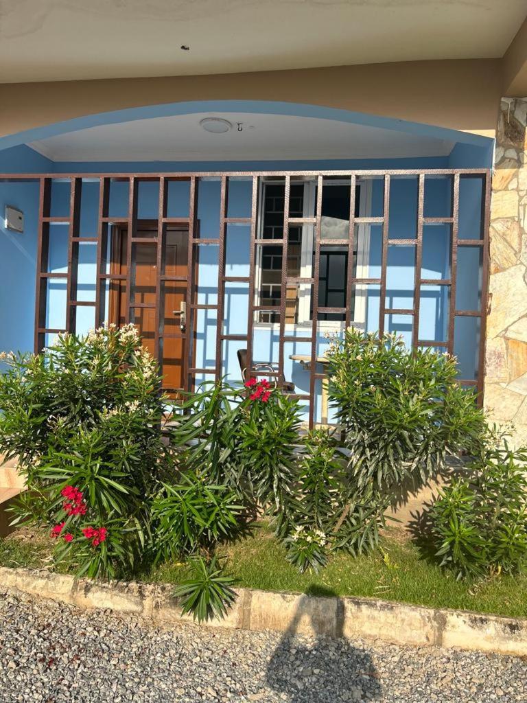 Oneworld Guesthouse & Events Centre Acra Exterior foto